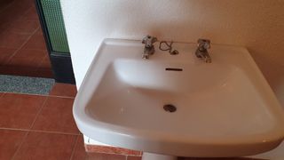 Lavabo de pie de porcelana blanco