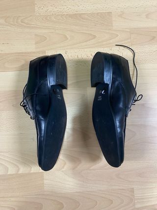 Zapatos de vestir Zara negros hombre.