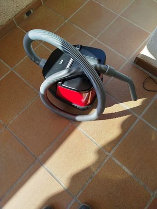 Aspirador Nilfisk King 516