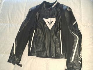 Traje de moto Dainese cuero negro