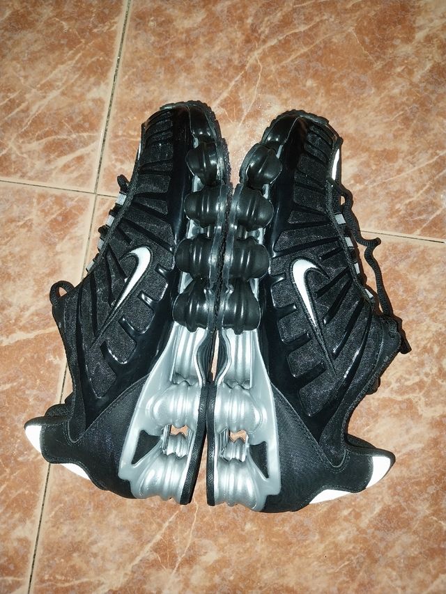 Nuevas Nike Shox Hombre Negro Plata.