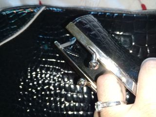 Bolso negro con monedero a juego
