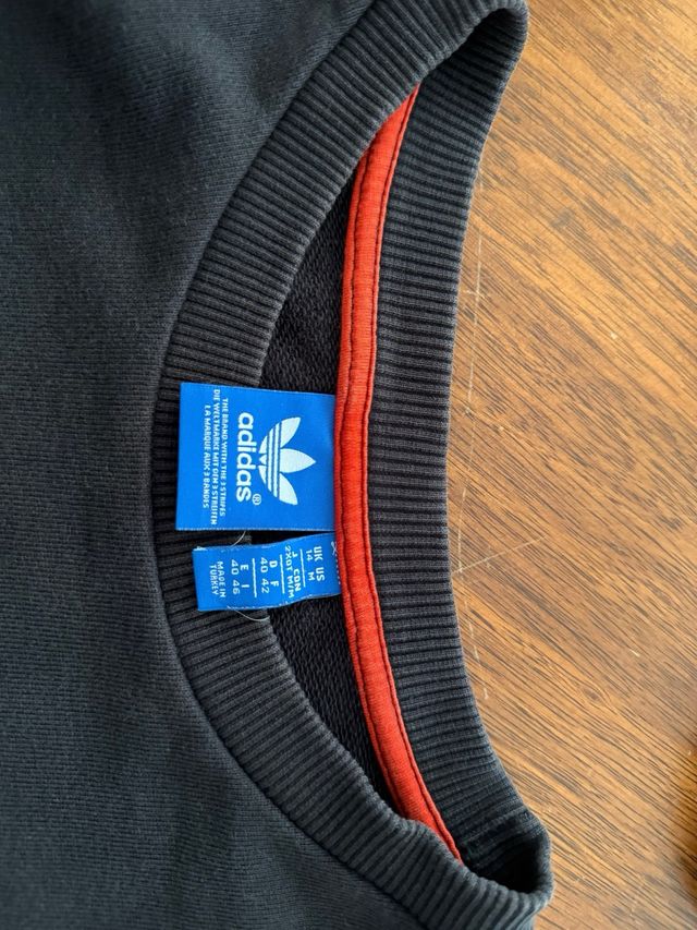 Felpa Adidas Originals nera con logo