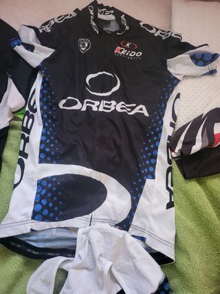 3 Equipaciones Ciclismo Mavic
