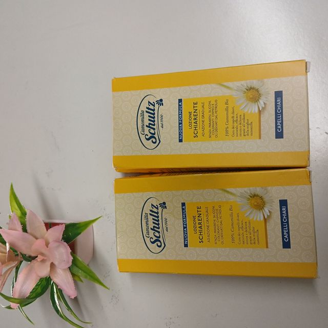 2 Lozione Camomilla Schultz Schiarente