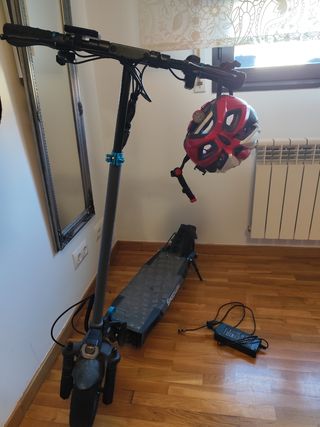 Patinete Scooter 500W,45Km,doble suspensión y LED.