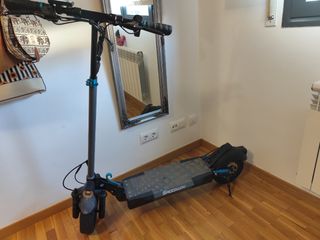 Patinete Scooter 500W,45Km,doble suspensión y LED.