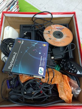 Lote Consolas Retro: PS2, Sega Saturn y Accesorios