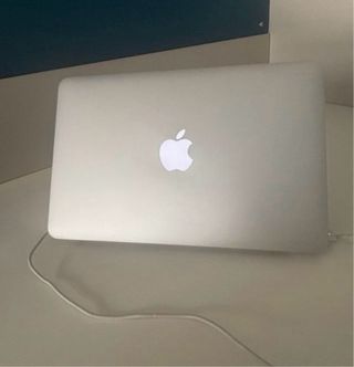 MacBook Air 11 Plata - PRECIO CERRADO 