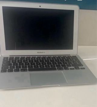 MacBook Air 11 Plata - PRECIO CERRADO 