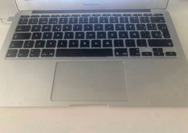 MacBook Air 11 Plata - PRECIO CERRADO