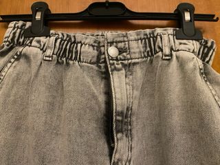 Pantalón H&M cintura elástica gris 12-13