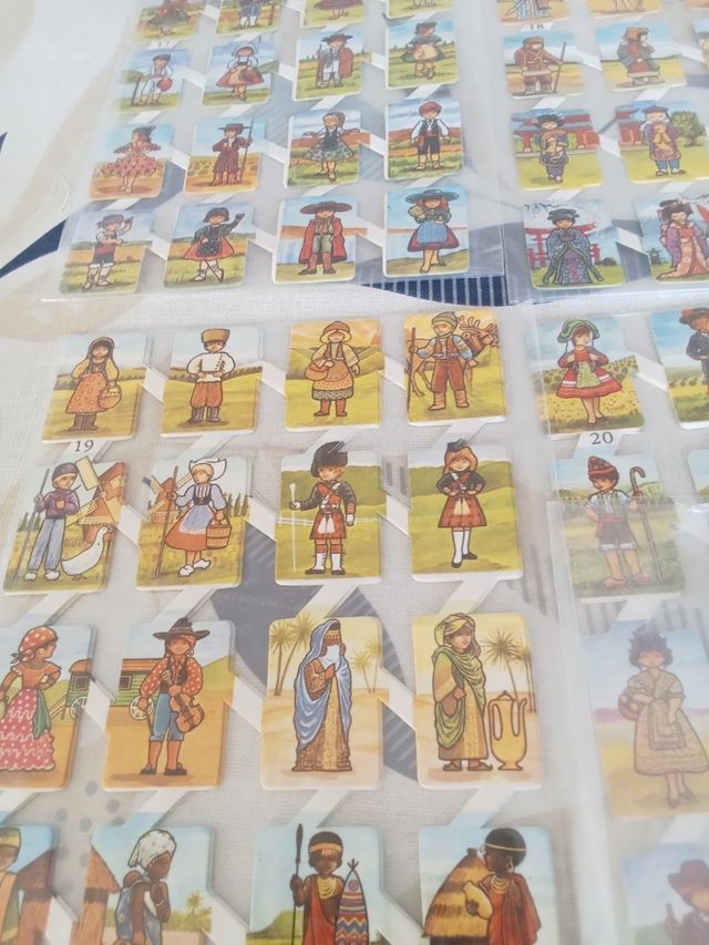 Cromos troquelados leer descrip