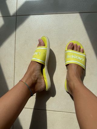 Sandalias Lacoste Amarillas