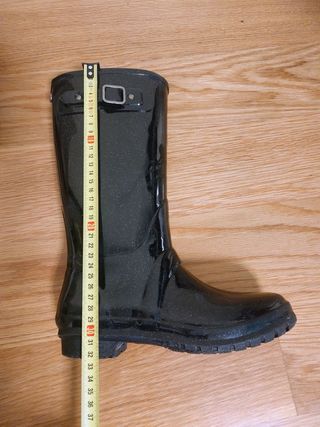 Botas Igor Talla 36 Negras Brillantes