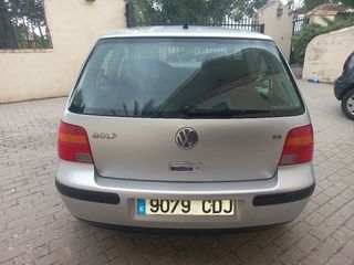 Volkswagen Golf 2002