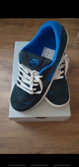 Zapatilla Nike SB Force 58 Negra y Azul