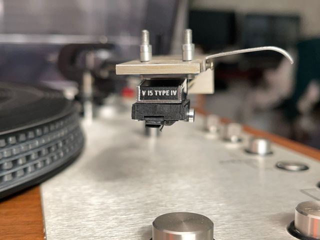 Excelente Marantz 6300