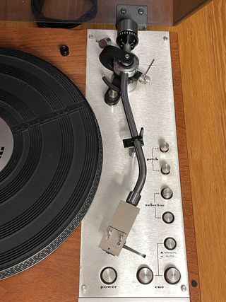 Excelente Marantz 6300