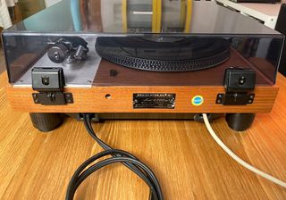 Excelente Marantz 6300