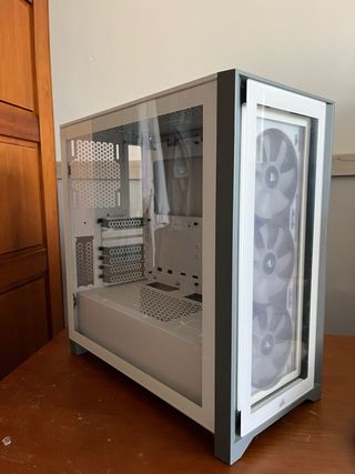 Corsair 4000X RGB Torre PC