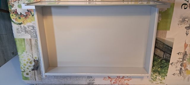 Cajón Ikea Besta frente de cristal