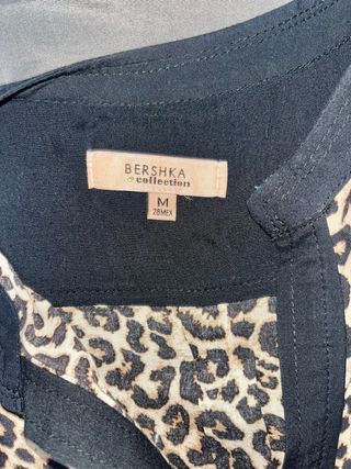 Camisa Bershka Estampado Leopardo Talla M