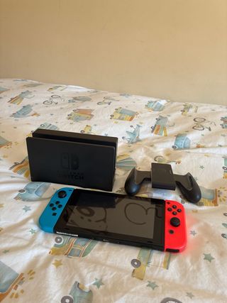 Nintendo Switch Azul y Rojo