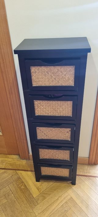 Mueble de entrada con cajones de bambú