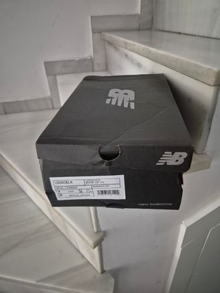 Zapatillas New Balance 2000 Azul y Blanco