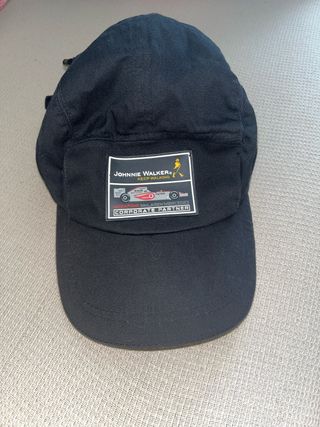 Gorra Johnnie Walker x Mercedes