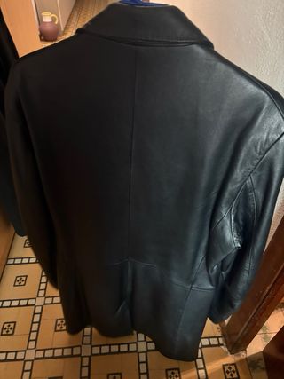 Chaqueta de piel Zara hombre negra