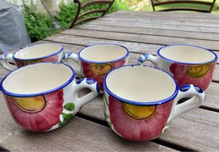 Tazas de porcelana antiguas