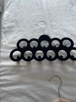 Perchas para bufandas y cinturones (2 unidades)