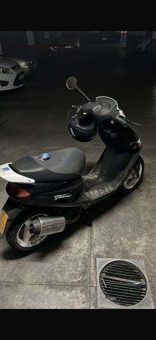 Peugeot 49cc Scooter