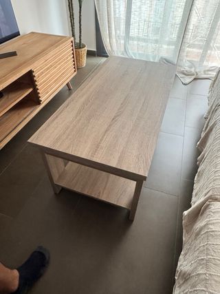 Mesa de centro elevable de madera
