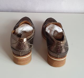 Mocasines mujer marrón y dorado