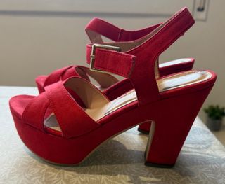 Sandalias Rojas de Tacón Plataforma