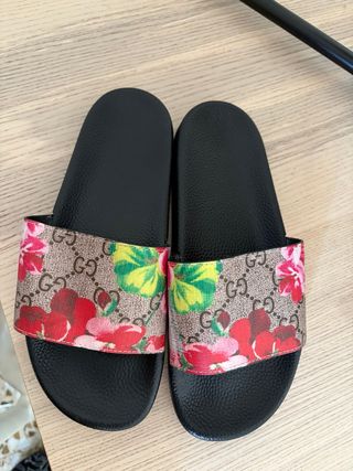 Sandalias Gucci Flores Beige Multicolor