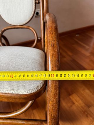 Mecedora antigua madera restaurada