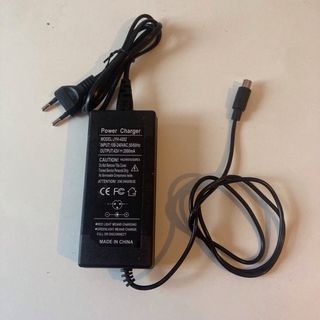 Cargador Patinete Xiaomi Ninebot 42V 2A Charger 