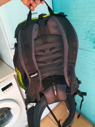 Mochila Millet Negra y Verde