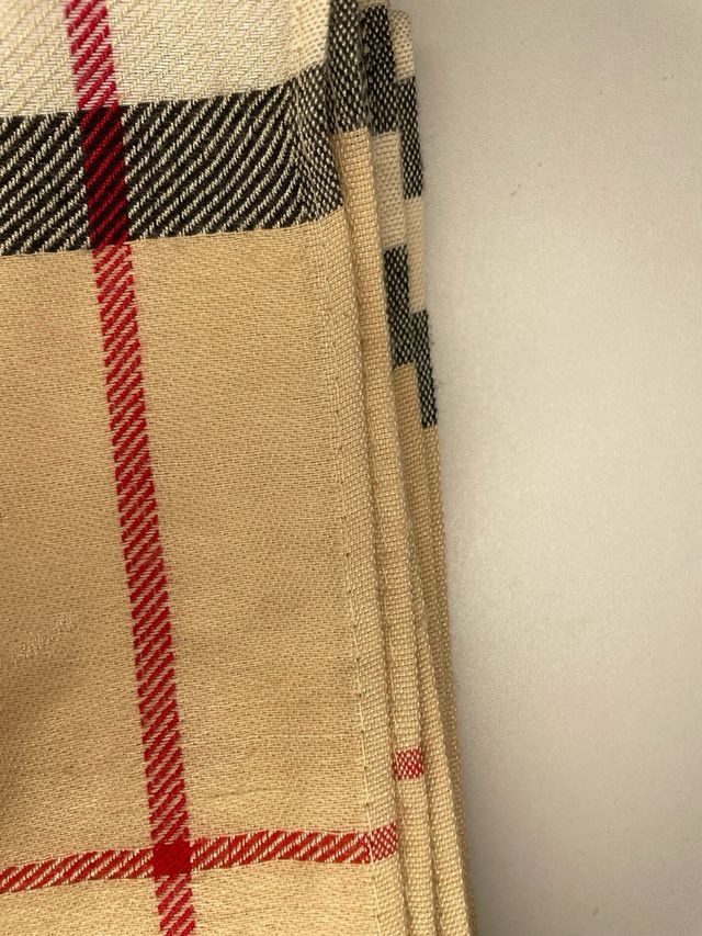 Sciarpa Burberry Beige e Rossa 100% cashmere