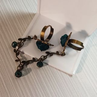 Anillo doble bronce y tela verde ajustable