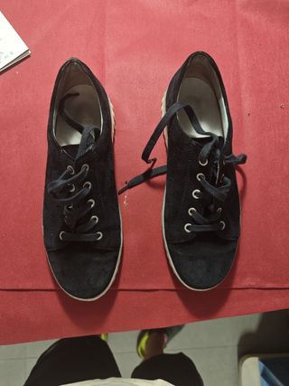 Zapatos de mujer piel ante  azul