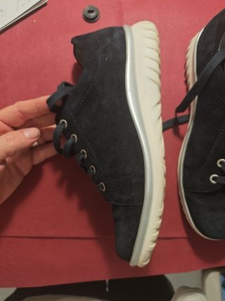 Zapatos de mujer piel ante  azul