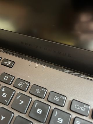 Asus Rog Zephyrus g14 ryzen 7 1TB