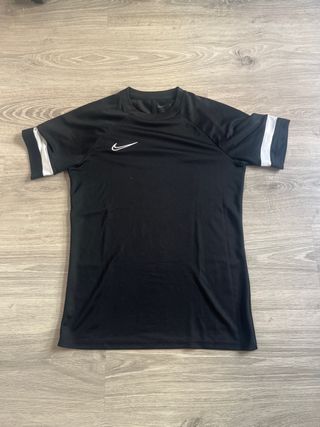 Camiseta Nike Negra Deportiva