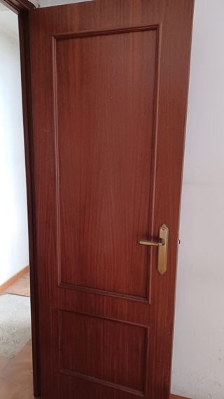 Puerta de madera
