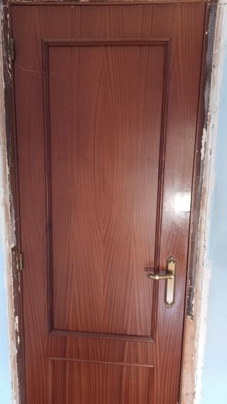 Puerta de madera